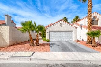 Building Photo - 9832 Cactus View Ave