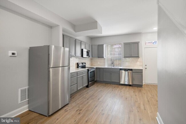 Building Photo - 708 N Grantley St