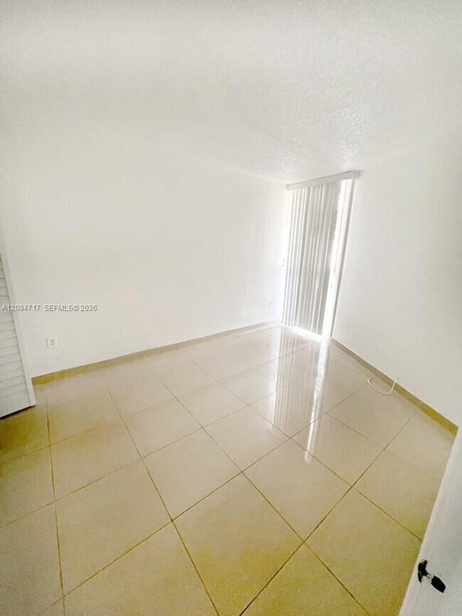 Building Photo - 6995 NW 186th St