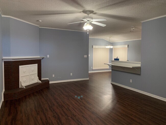Building Photo - 140 Frankford Ct
