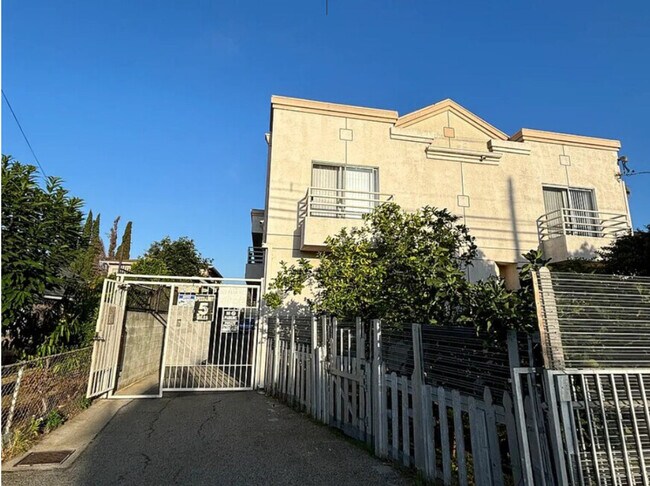 Foto del edificio - 1133 N Ardmore Ave