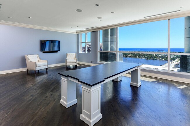 Foto del edificio - 222 Lakeview Ave