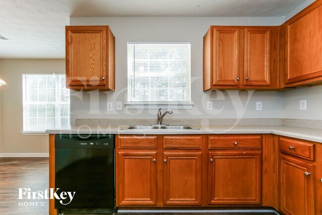 Foto del edificio - 2692 S Hills