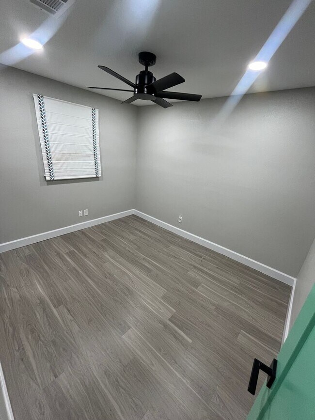 Foto del edificio - 112/114 W Tenth St. Vidalia