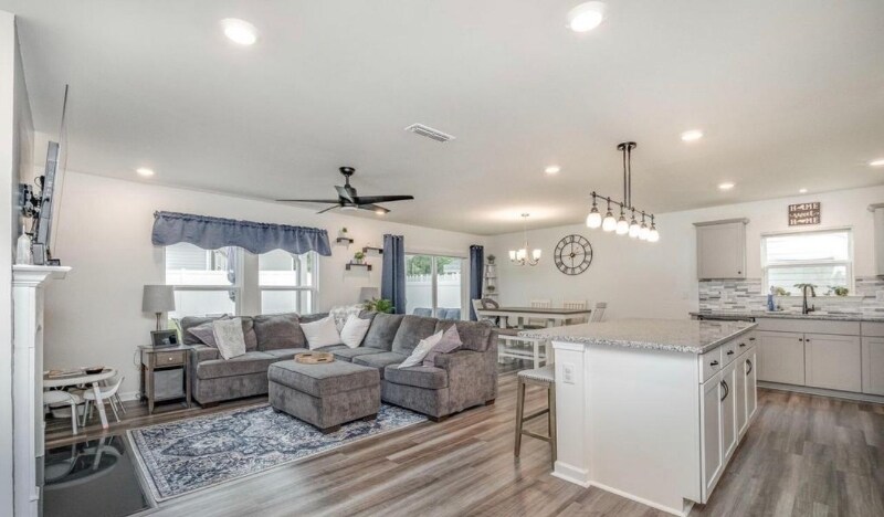 Foto principal - 2105 Feather Rock Dr