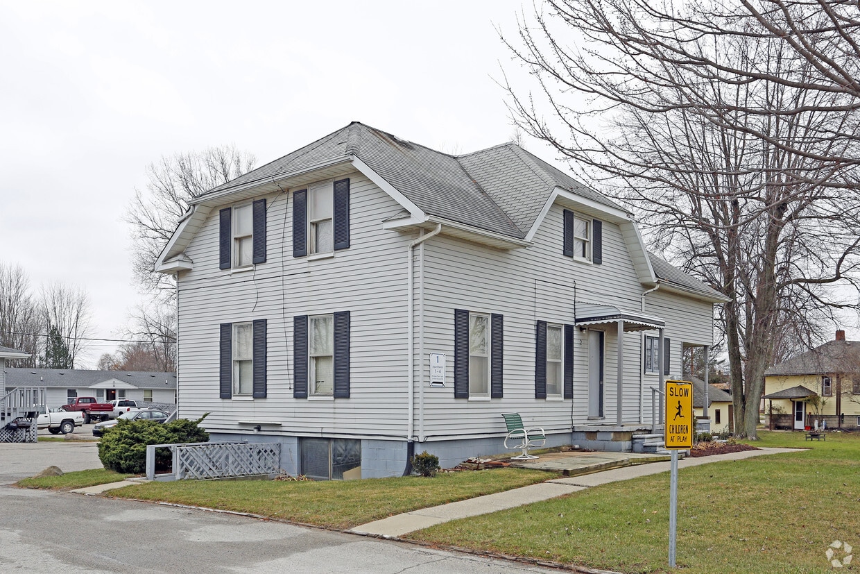 Division Place Apartments Apartments in Richmond, MI
