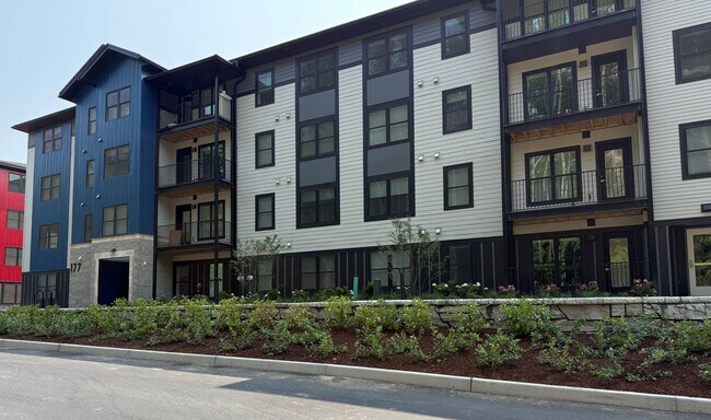 Foto del edificio - One Bedroom with Den , so many possibilities!