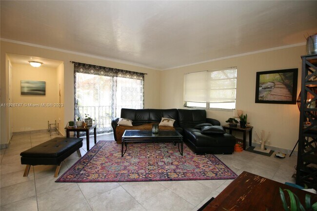 Foto del edificio - 9490 SW 77th Ave