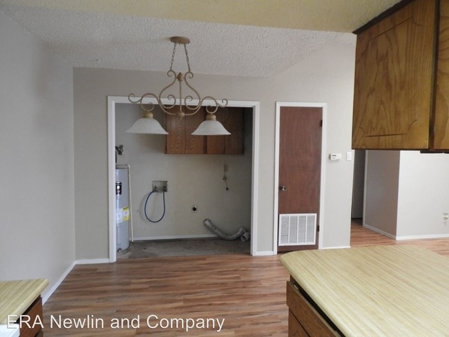 Building Photo - 3821 Wild Rye Trail