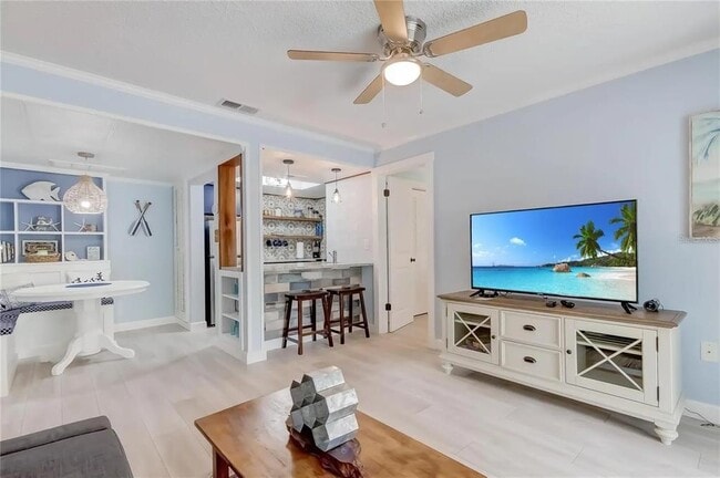 Foto del edificio - 5242 Opal Ln