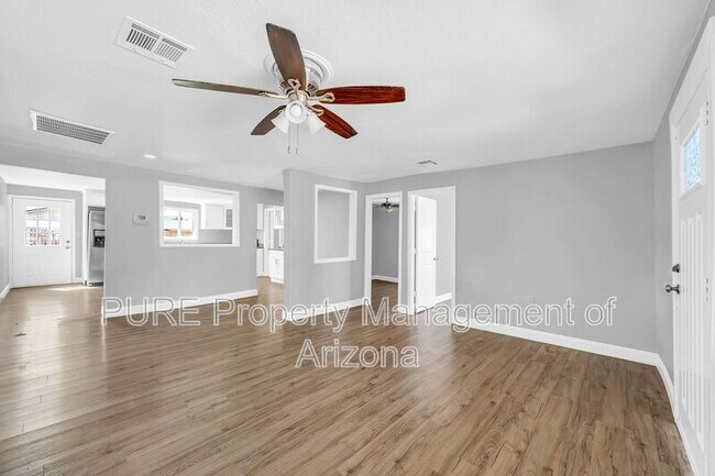 Building Photo - 3111 E Atlanta Ave