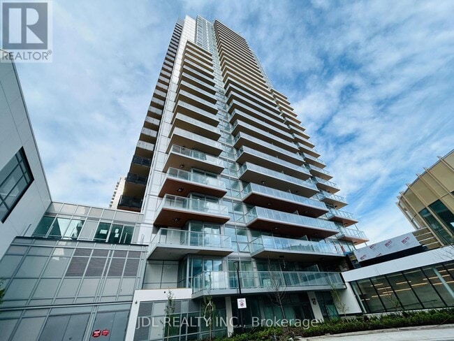 Building Photo - 27-727 McMahon Dr