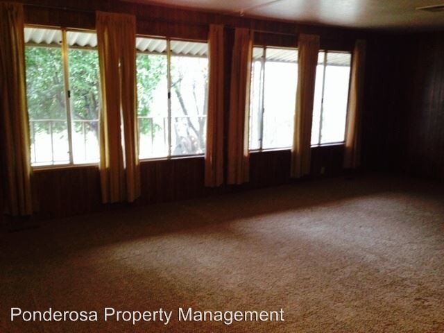 Building Photo - 556 Lodgeview Dr