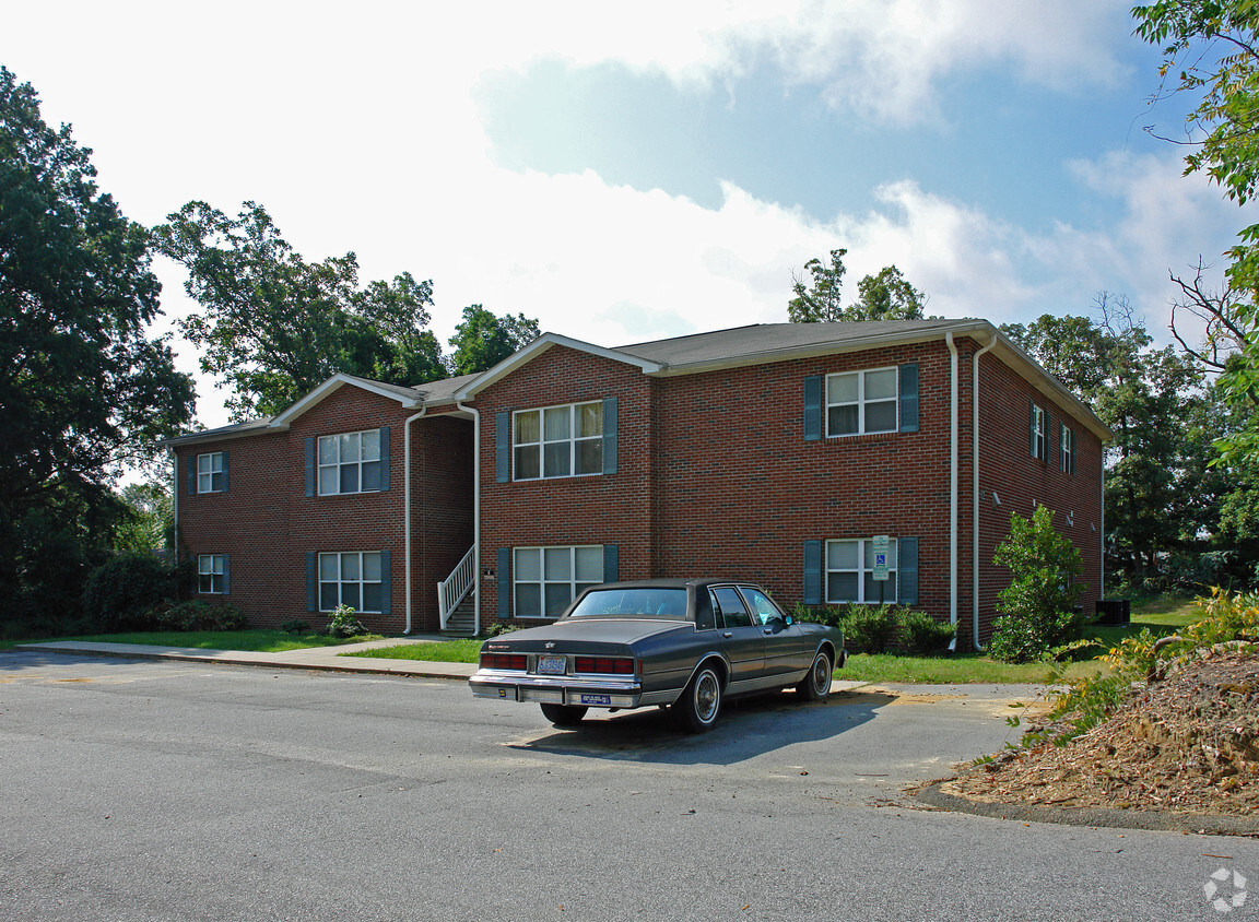 Foto del edificio - 610-612 N Rotary Dr
