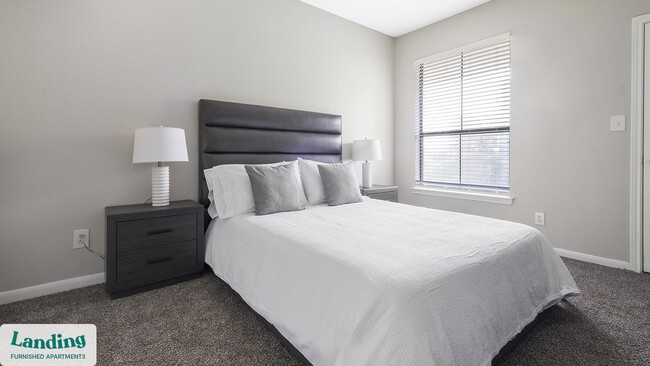 Foto del edificio - 2500 Woodland Park Dr