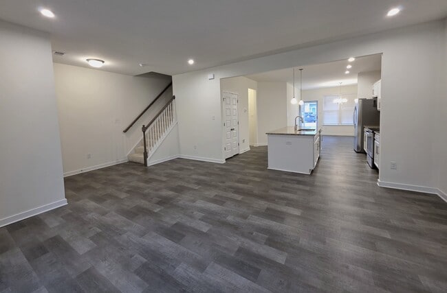 Building Photo - 6118 Buntline Ln