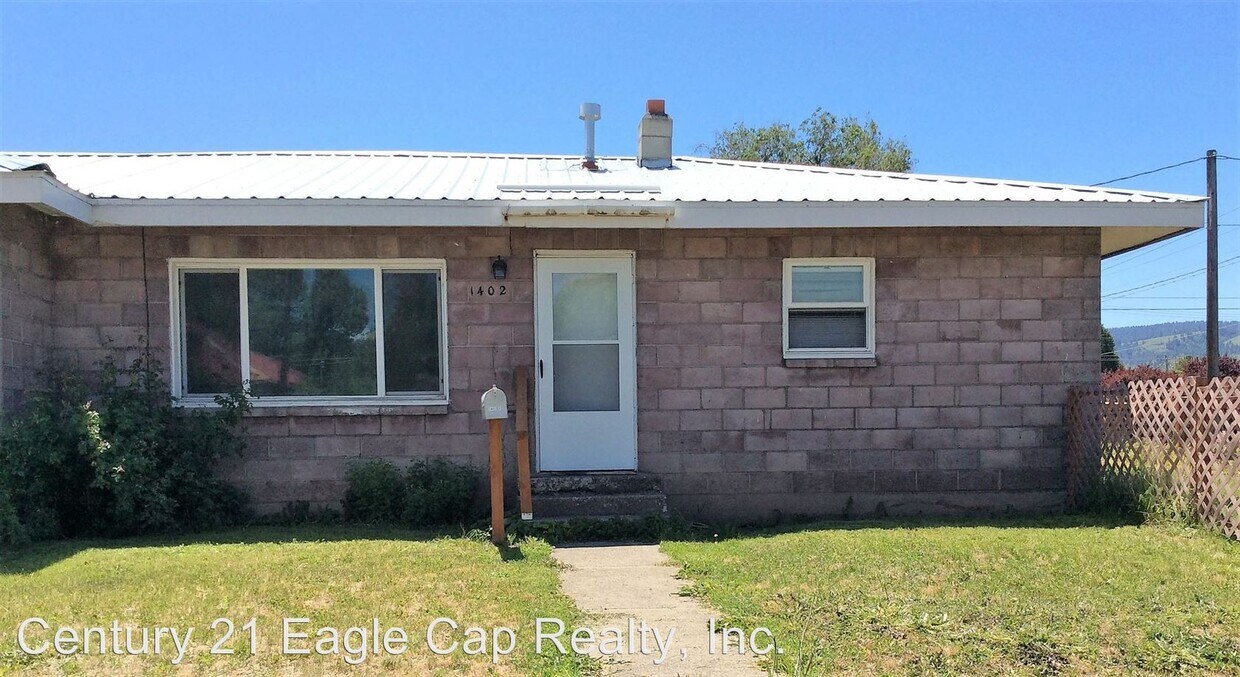 14021404 Y Ave, La Grande, OR 97850 Room for Rent in La Grande, OR