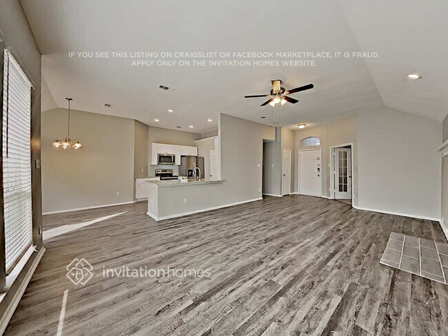 Foto del edificio - 221 Mulberry Ln