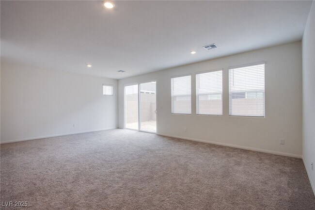 Building Photo - 6609 Tumoulin St
