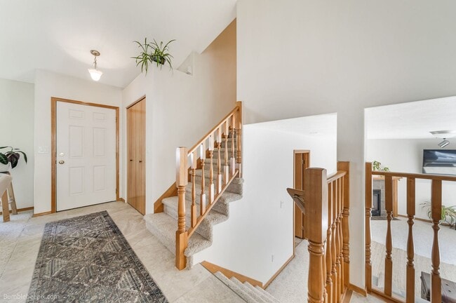 Building Photo - For Rent: Beautiful 3 Bed, 3 Bath Home in Desirable Eagle Ridge