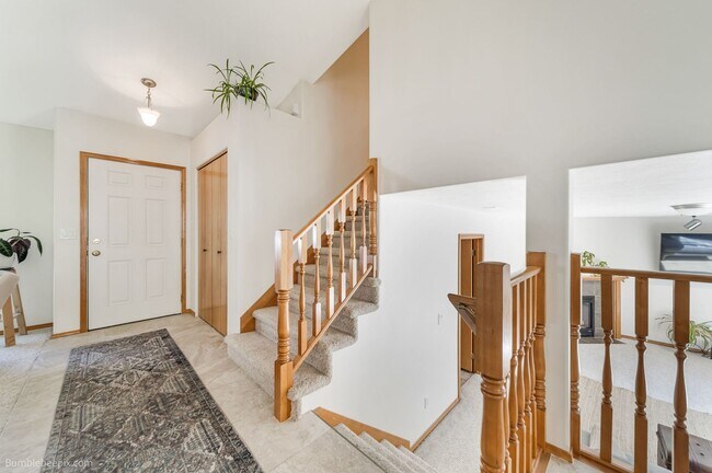 Foto del edificio - For Rent: Beautiful 3 Bed, 3 Bath Home in Desirable Eagle Ridge