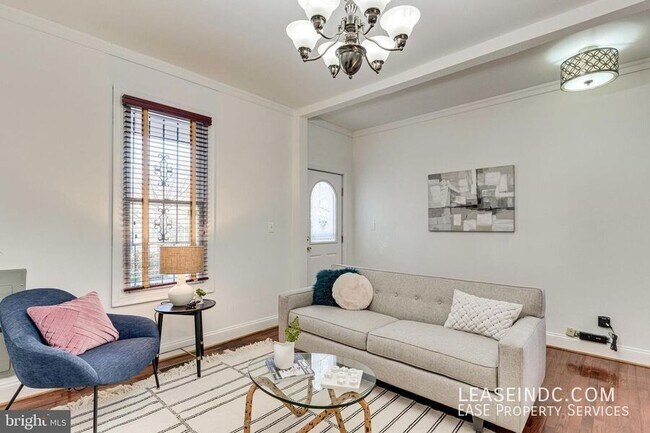 Foto del edificio - 709 16th St NE