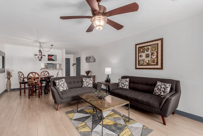 Foto del edificio - 4600 N 68th St