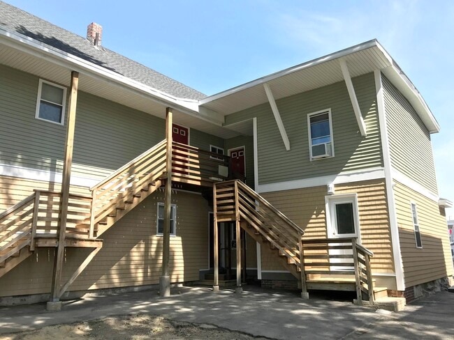 Building Photo - 53 Walker St