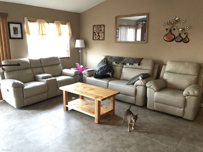 Foto del edificio - 3 br, 2 bath House - 3934 Pointe Decatur St