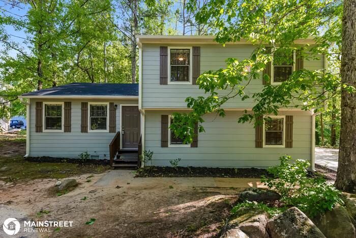 Primary Photo - 5311 Rocky Pine Dr, Lithonia, GA 30038
