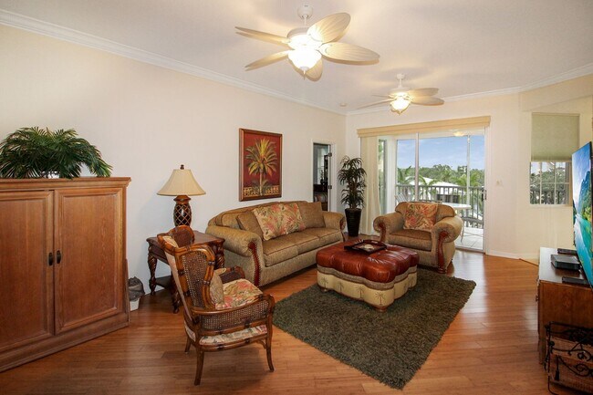Foto del edificio - 223 Hidden Bay Dr