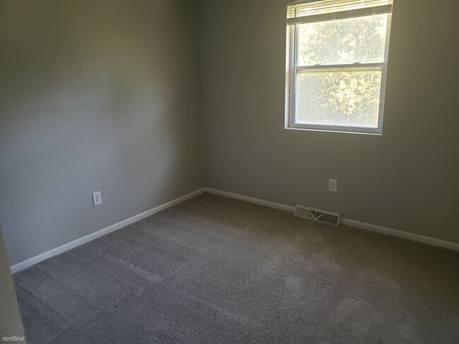 Foto del edificio - 2 br, 1 bath Duplex - 3532 Kenowa Ave SW