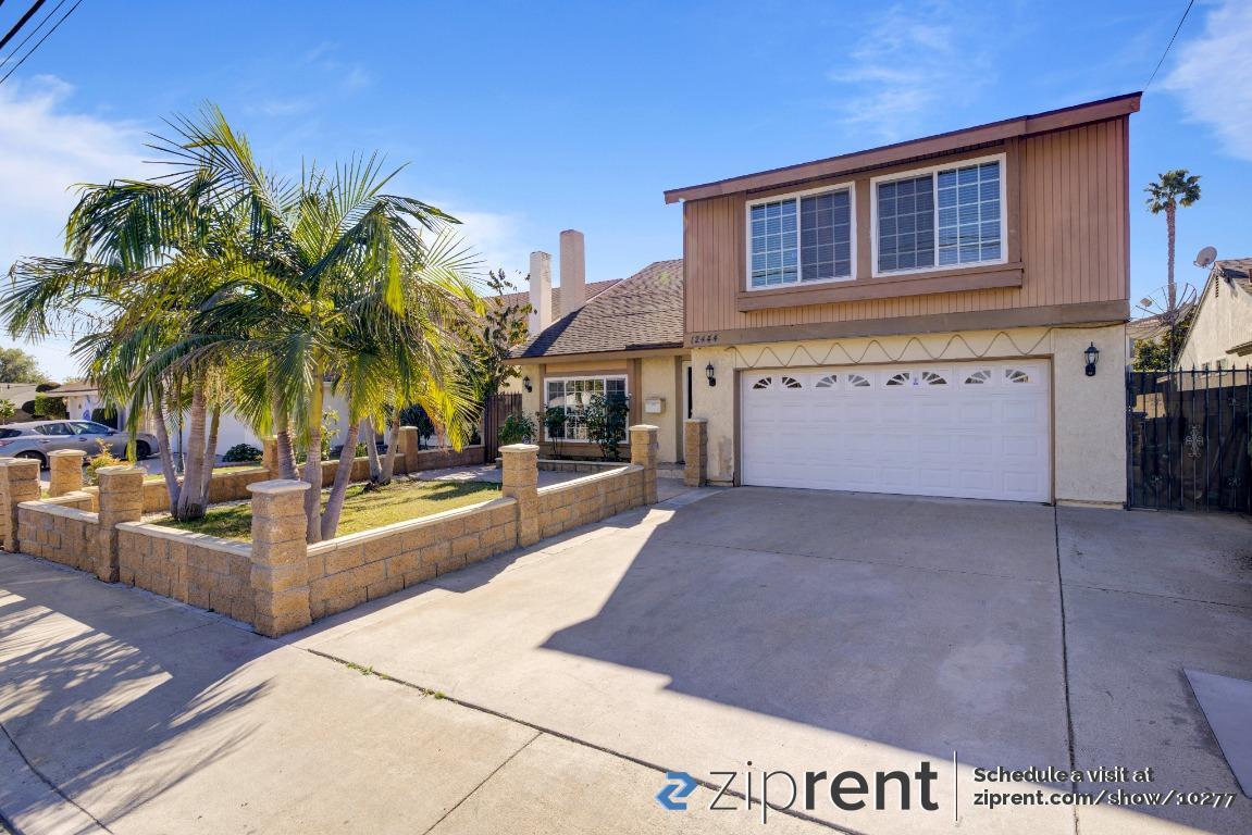 Primary Photo - 12444 Mapledale St