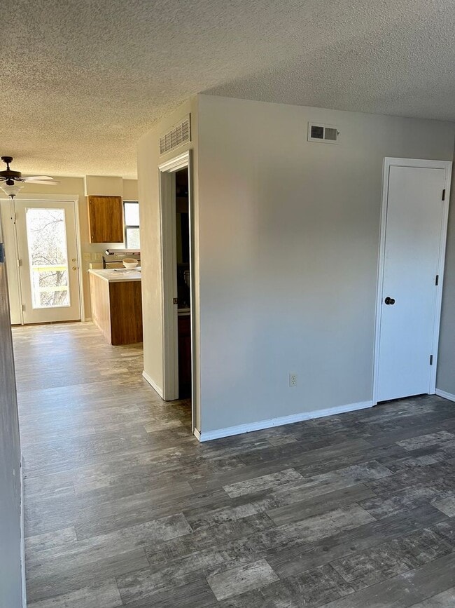 Building Photo - 2BR/2BA Two Story Townhouse in Troy City Limits
