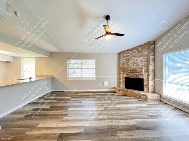 Foto del edificio - 3 br, 2 bath House - 28626 Lochlevan Ct