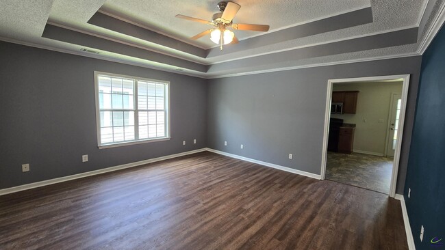 Building Photo - 126 Rolling Woods Cir