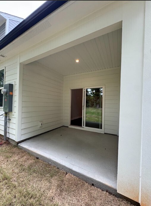 Foto del edificio - Beautiful 3-Bedroom, 3-Bath Home with Mode...