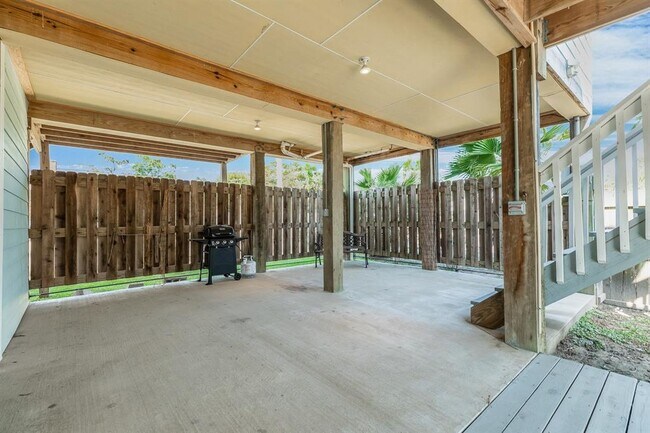 Building Photo - 5701 Avenue P 1/2