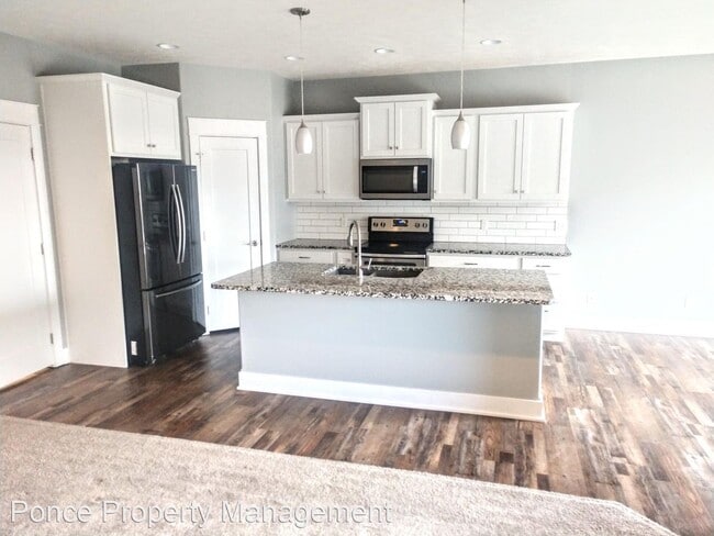 Building Photo - 5 br, 3 bath House - 7848 Yankee Woods Drive