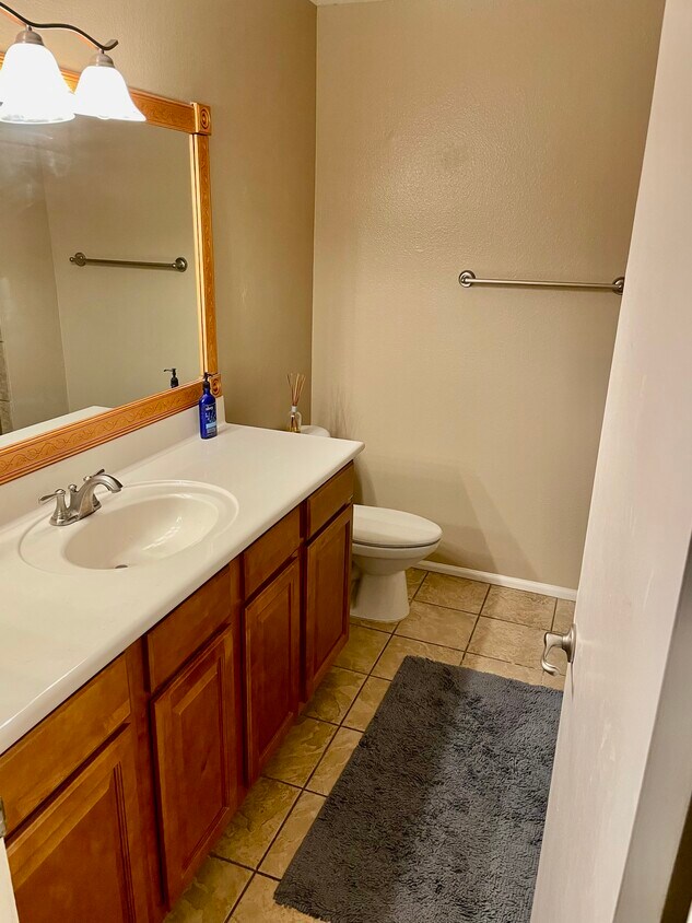 Master bath - 10055 E Mountainview Lake Dr
