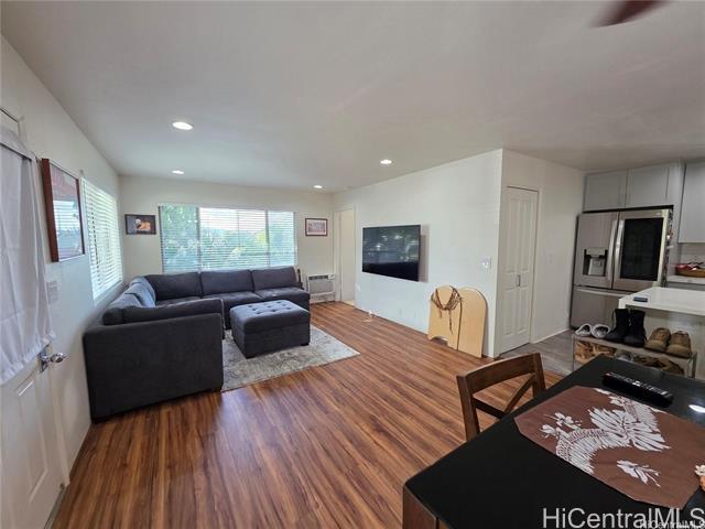 Building Photo - 91-1022-1022 Huliau St