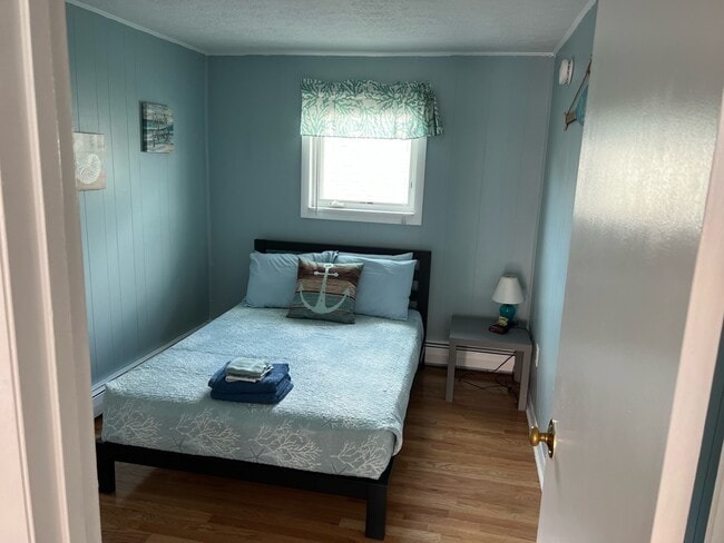 Bedroom 1 - 70 E Grand Ave