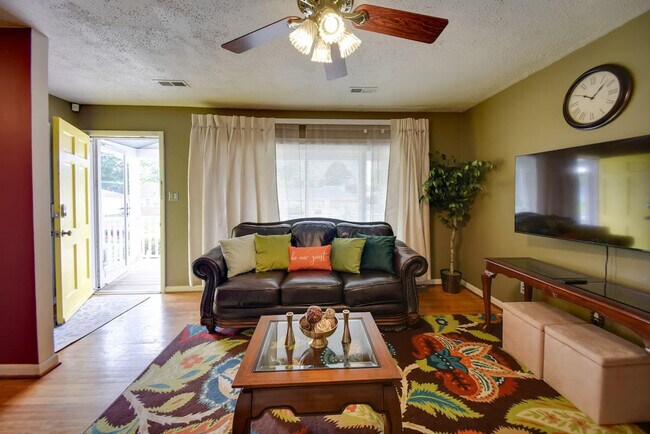 Building Photo - 112 Ethel Dr