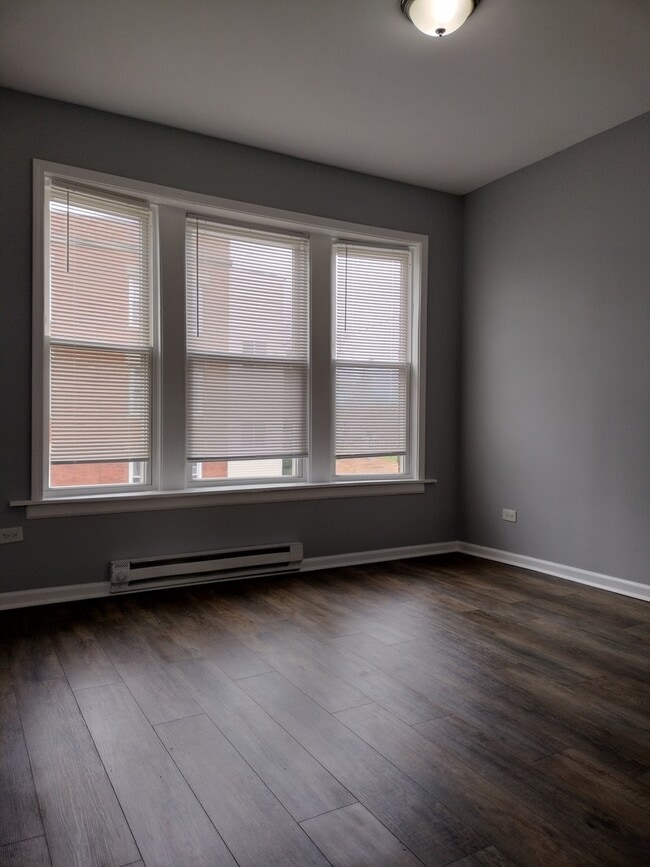 Foto del edificio - 6601 S Green St