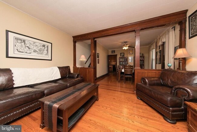 Foto del edificio - Charming Twin Home in Conshohocken - Cozy,...