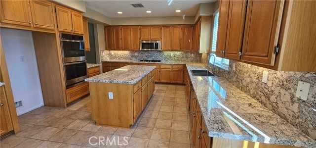 Foto del edificio - 23871 Cloverleaf Way