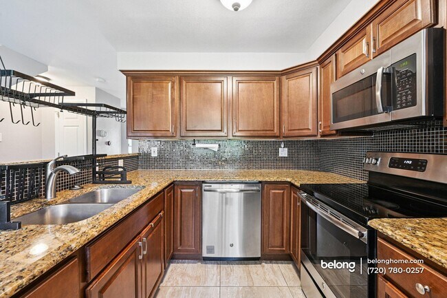 Building Photo - 13988 E Utah Cir