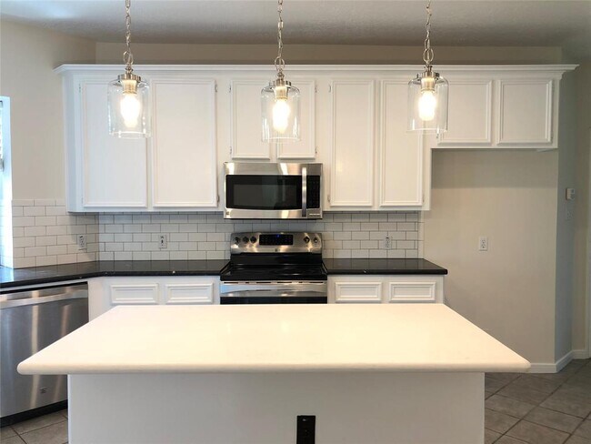 Foto del edificio - 1205 Comanche St