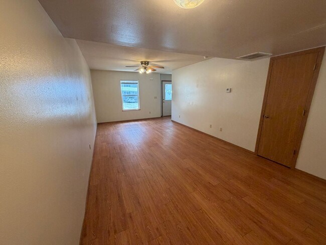Foto del edificio - 20305 Skyview Dr