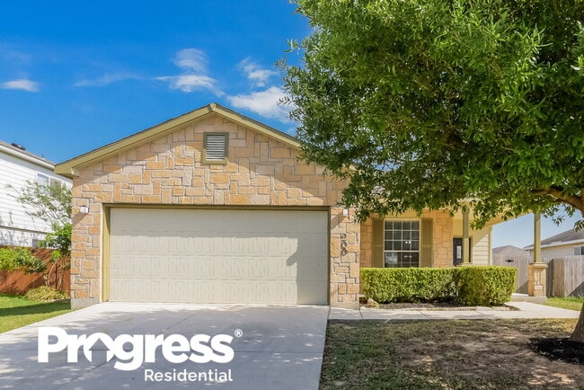 Building Photo - 200 Rustic Acres